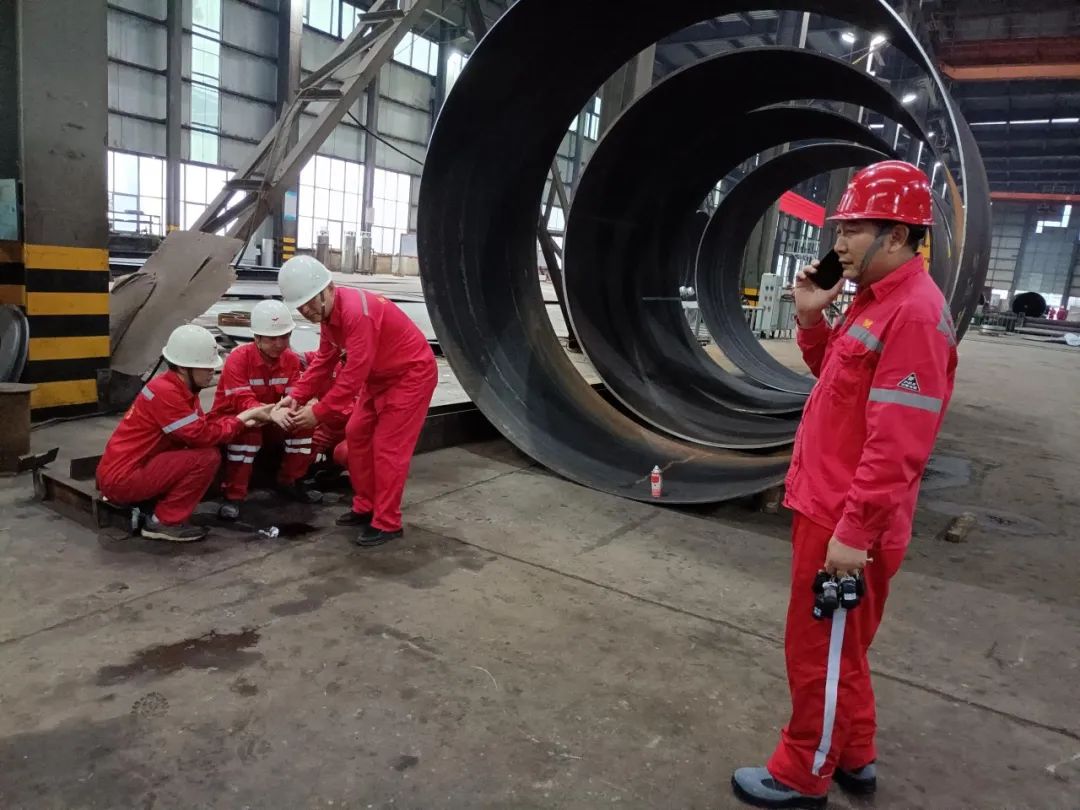 【安全生產(chǎn)月】設(shè)備制造分組織開展物體打擊應(yīng)急預(yù)案演練(圖1) 【安全生產(chǎn)月】設(shè)備制造分組織開展物體打擊應(yīng)急預(yù)案演練(圖1)