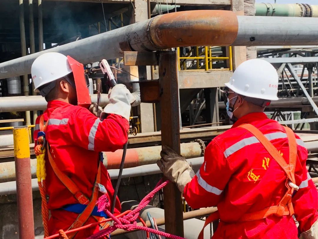 鏖戰(zhàn)內(nèi)蒙大修 唱響奮斗之歌(圖3) 圖片