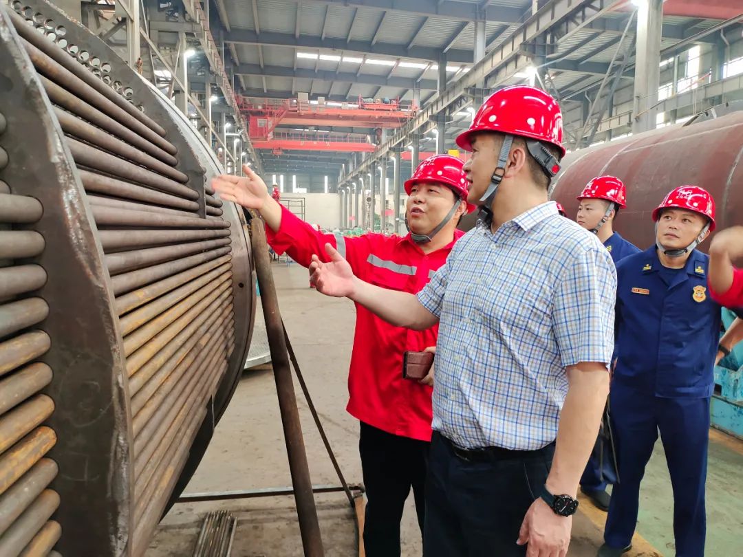 猇亭區(qū)副區(qū)長(zhǎng)、黨組成員舒華容帶隊(duì)到化機(jī)公司檢查安全生產(chǎn)工作