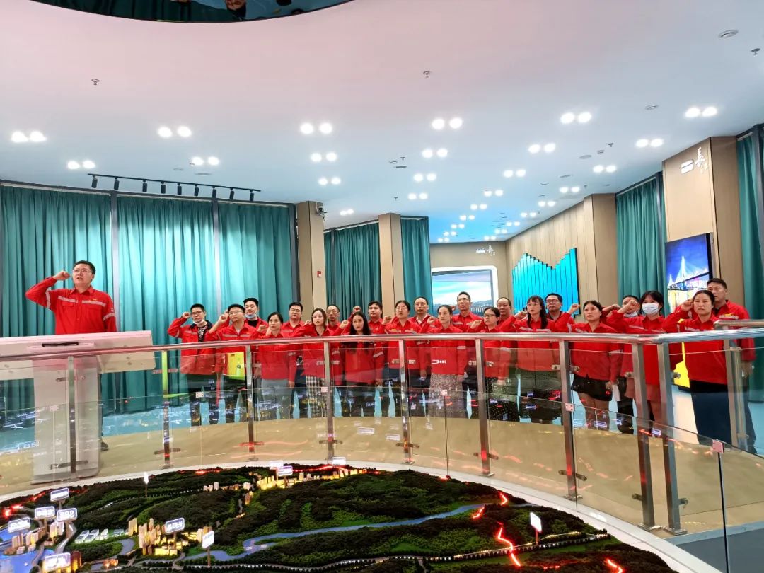 化機(jī)公司開展“長江大保護(hù)教育基地參觀學(xué)習(xí)”支部聯(lián)合主題黨日活動(圖3) 圖片