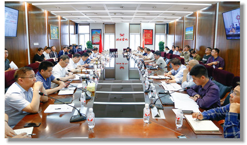 宜化集團(tuán)召開4月份效益分析總結(jié)會(圖1) 宜化集團(tuán)召開4月份效益分析總結(jié)會(圖1)
