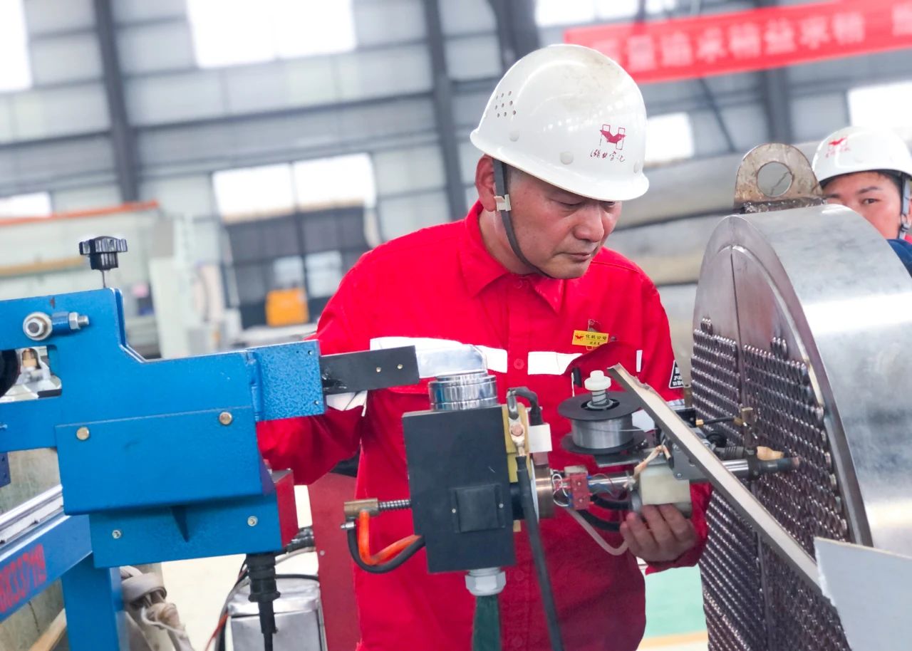 化機公司劉慶東榮獲宜昌市美職工(提名)獎(圖3) 化機公司劉慶東榮獲宜昌市美職工(提名)獎(圖3)