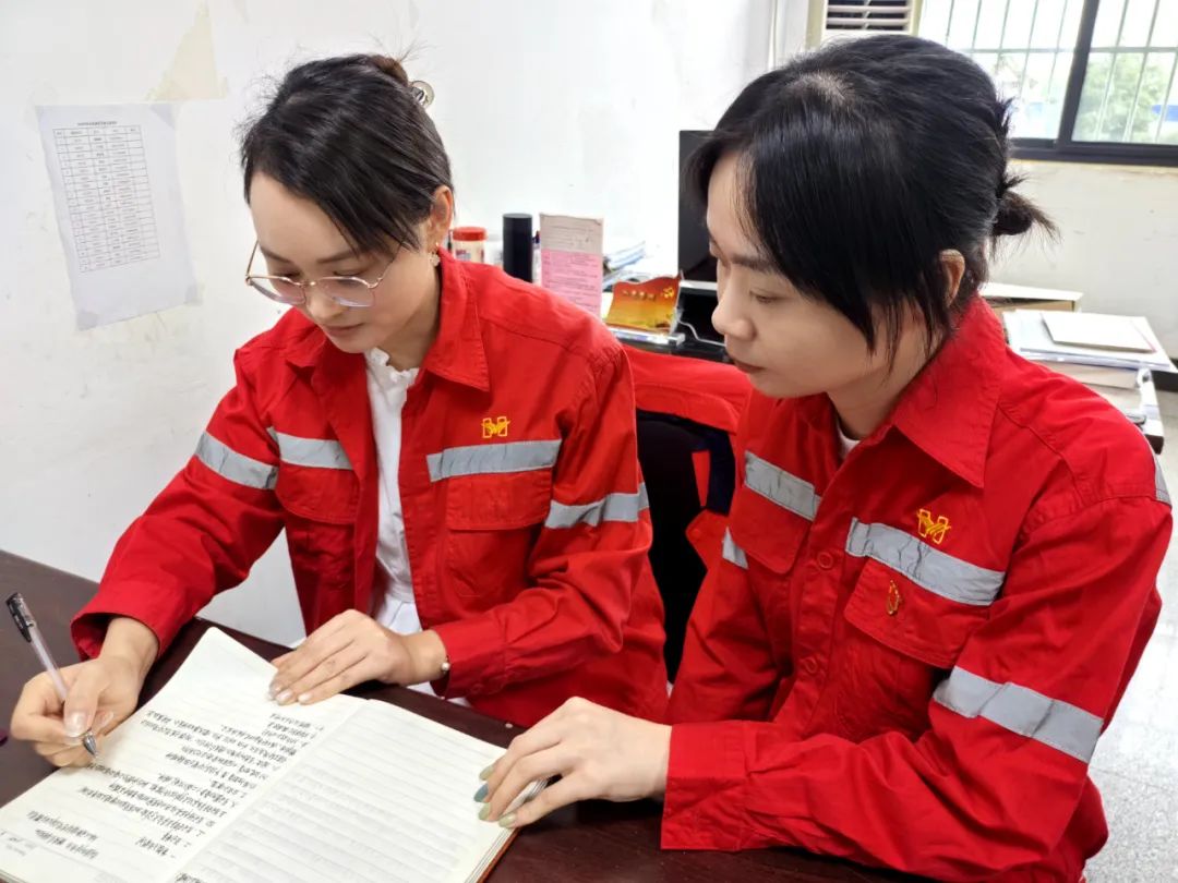 【宜化榜樣】化機公司李丹：提升素質(zhì)強技能，勇于奉獻(xiàn)顯擔(dān)當(dāng)(圖3)