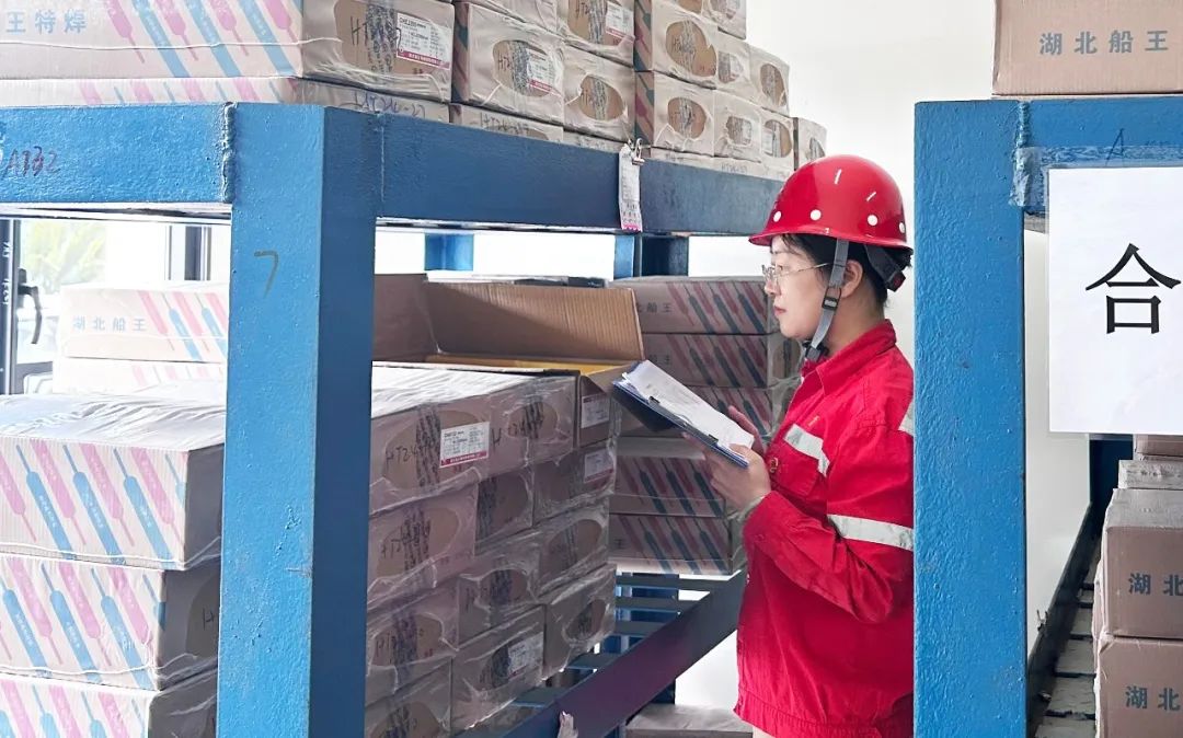 【宜化榜樣】化機公司牛艷嬌：恪盡職守勇?lián)?，廉潔自律揚清風(圖4)