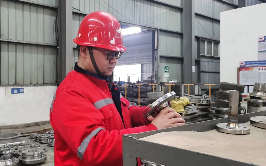 【管理標(biāo)兵】化機公司黃亞華：扎根一線勤鉆研，履職盡責(zé)勇?lián)?dāng)(圖3)