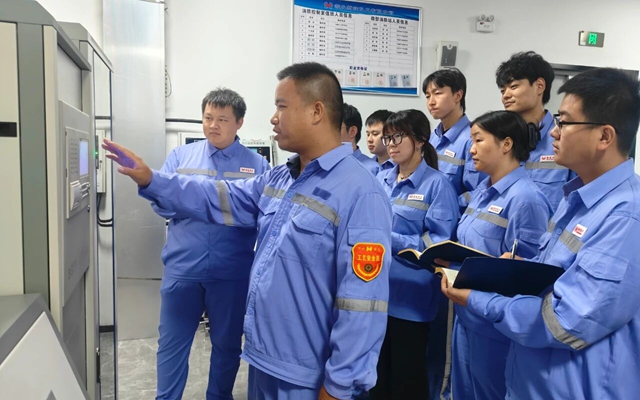 宜化大學(xué)生新工完成崗前培訓(xùn)，開啟職業(yè)新篇章(圖1)