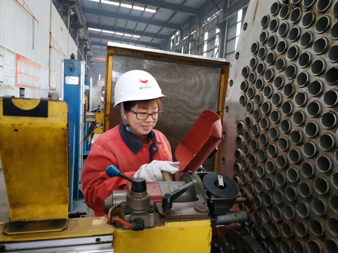 【風采】潛心鉆研新技術(shù) 奮力建功新時代(圖2) 圖片