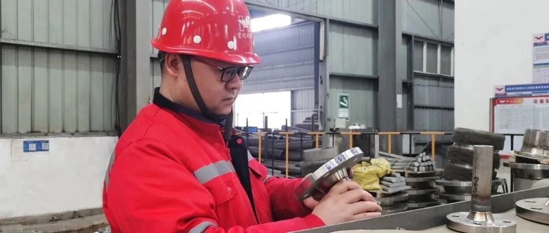 【管理標(biāo)兵】化機(jī)公司黃亞華：扎根一線勤鉆研，履職盡責(zé)勇?lián)?dāng)